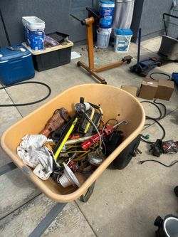 Things for cars and stuff for pool
