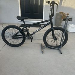 GT SLAMMER BIKE