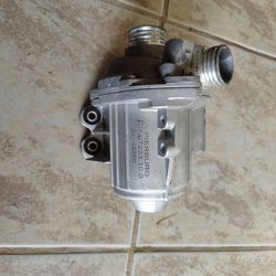 N54 Water Pump 