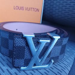 BRAND NEW!!! LOUIE VUITTON BELT!!!
