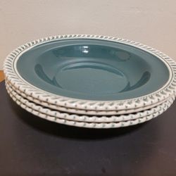 SET of 4 Soup Bowls 8.25" Harkerware Pate Sur Pate  Corinthian Pattern White Scalloped Edge Dark Teal Green.excelent condition. See pics. 

