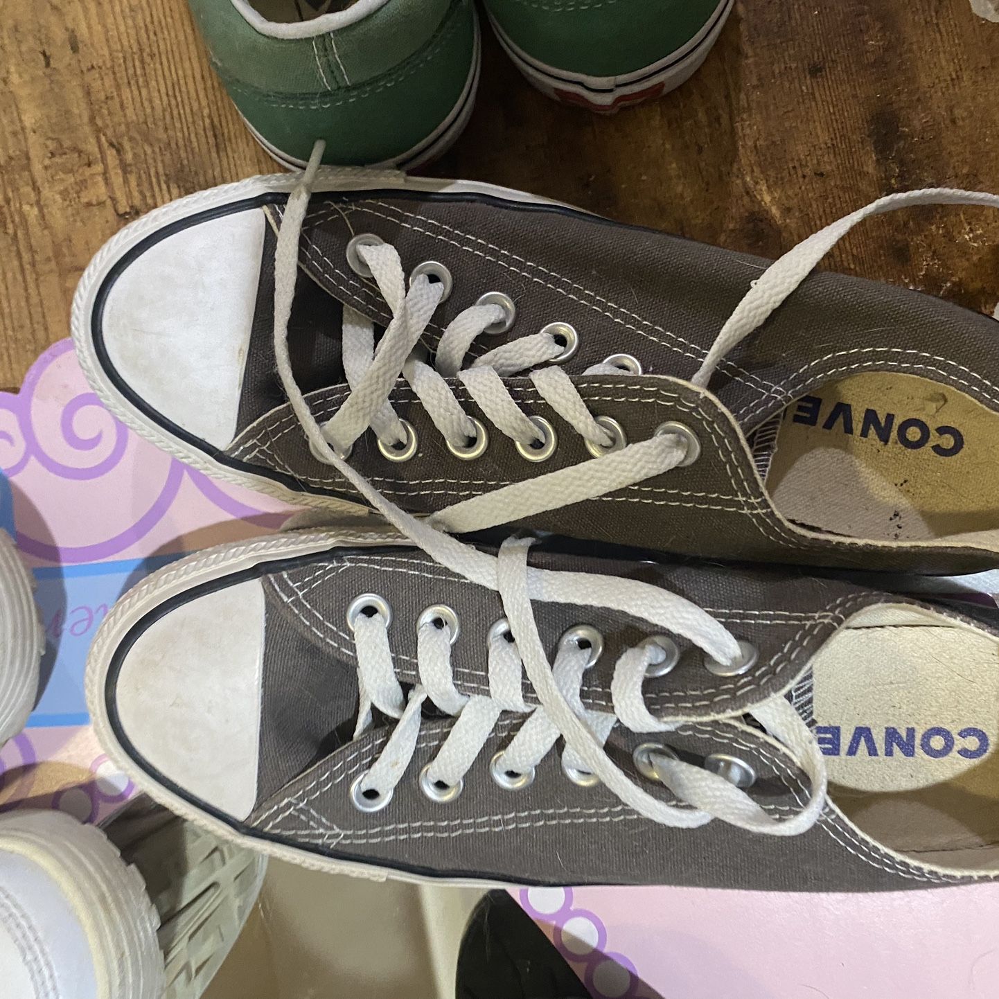 Lightly Used Womens Converse 