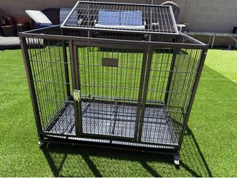 Dog kennel 36”L x 28”H x 22”w $100