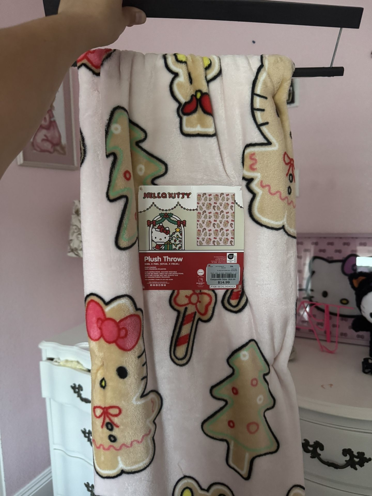 Hello Kitty Gingerbread Blanket 