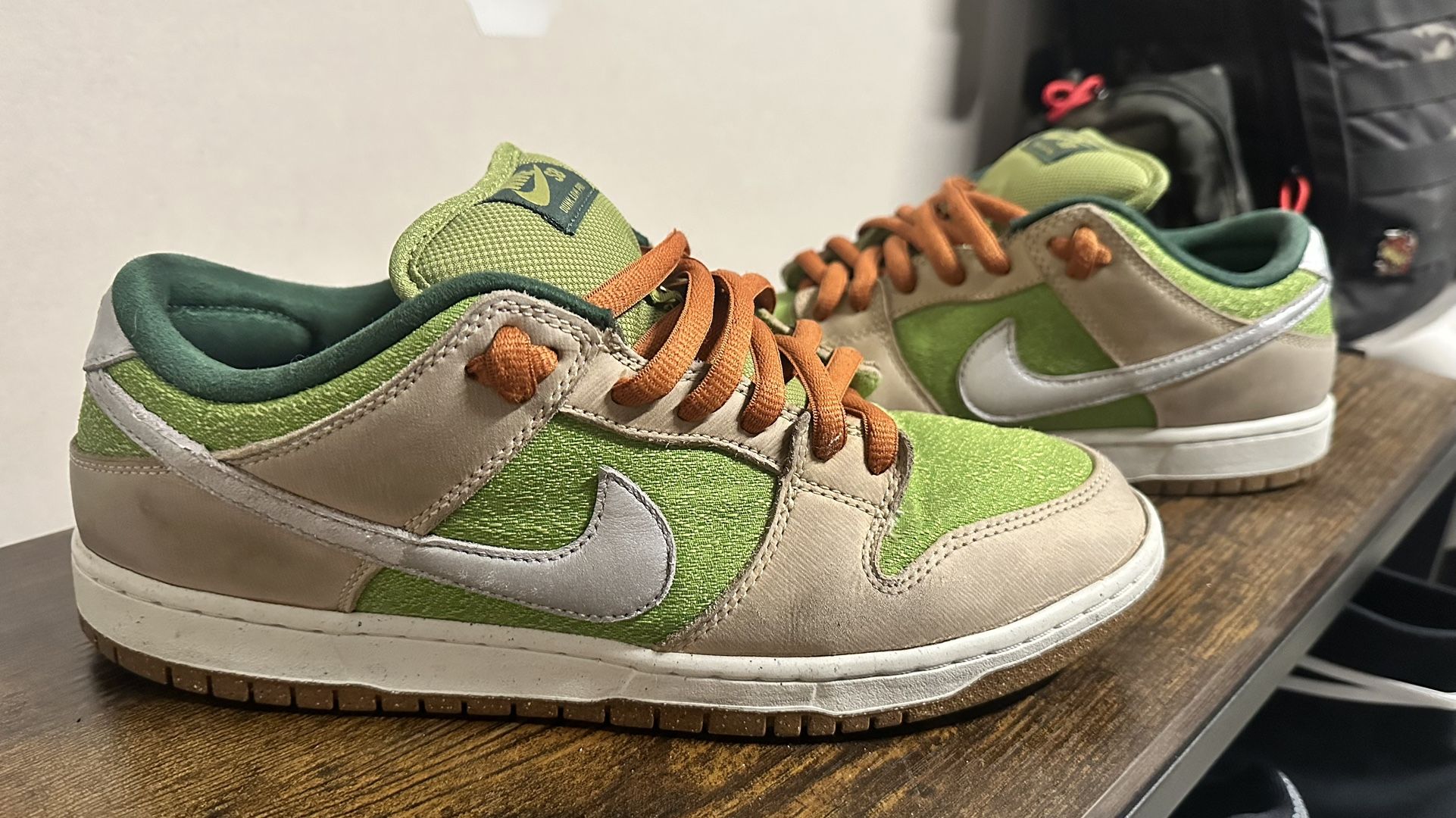 Nike Dunk Low SB Escargot