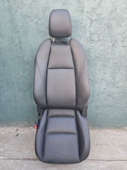 Mazda Mazda3 Driver Seat