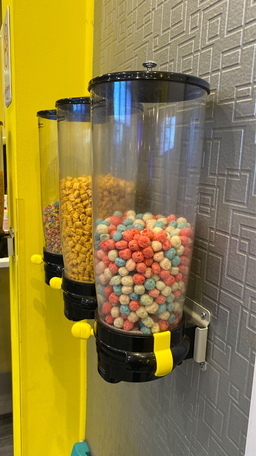 6 Dry Toppings Dispenser for Sale in Skokie, IL OfferUp