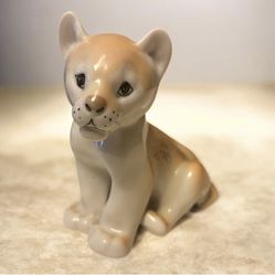 Vintage porcelain figure. USSR.