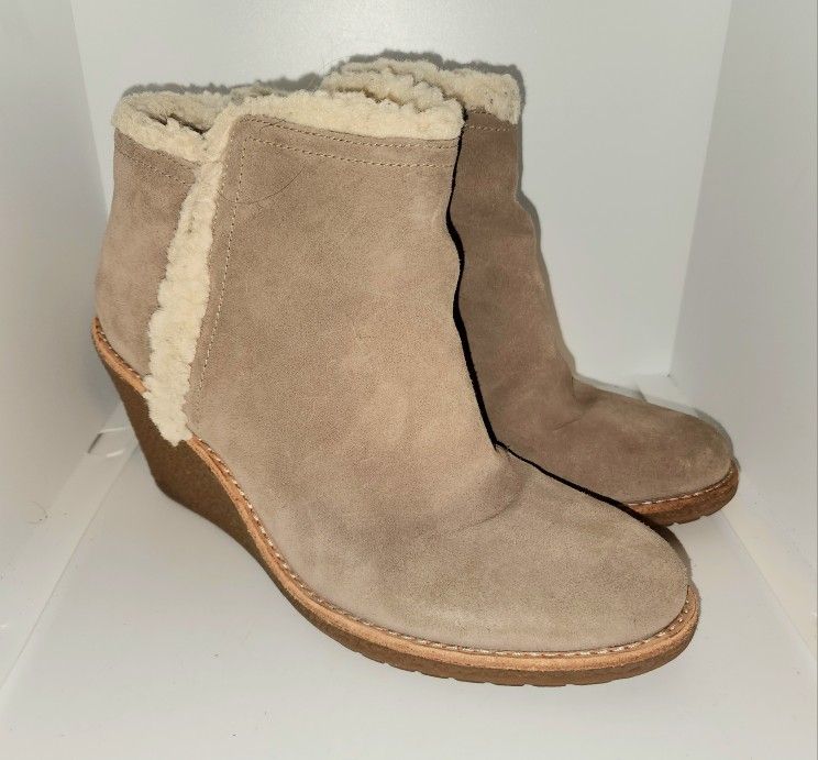 Cole Haan Michelle Faux Fur lined Suede wedge zip up ankle boot women's size 7