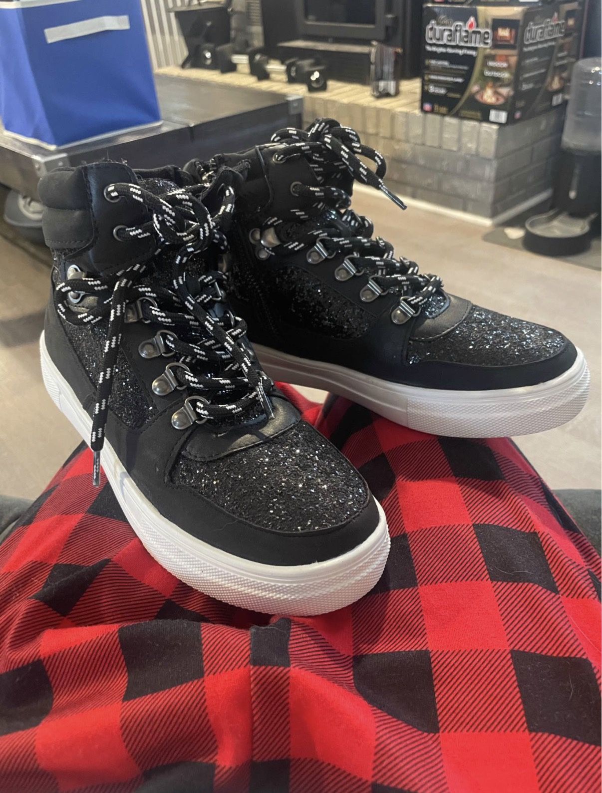 Girls Big Kid Size 5 Sparkly Black High Tops