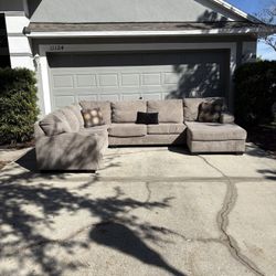 Beige Sectional (DELIVERY AVAILABLE!)