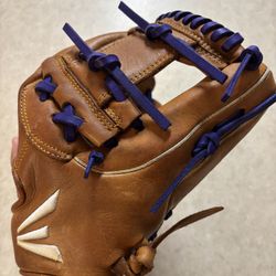 Easton Flagship Glove