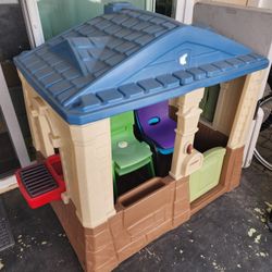 Play House 
