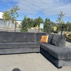 Sectional Couch 