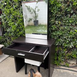 Vanity With Mirror Jewelry Cabinet / Mirror Jewelry Vanity Organizer, Jewelry Storage Cabinet with 1 Drawers And Small Stool