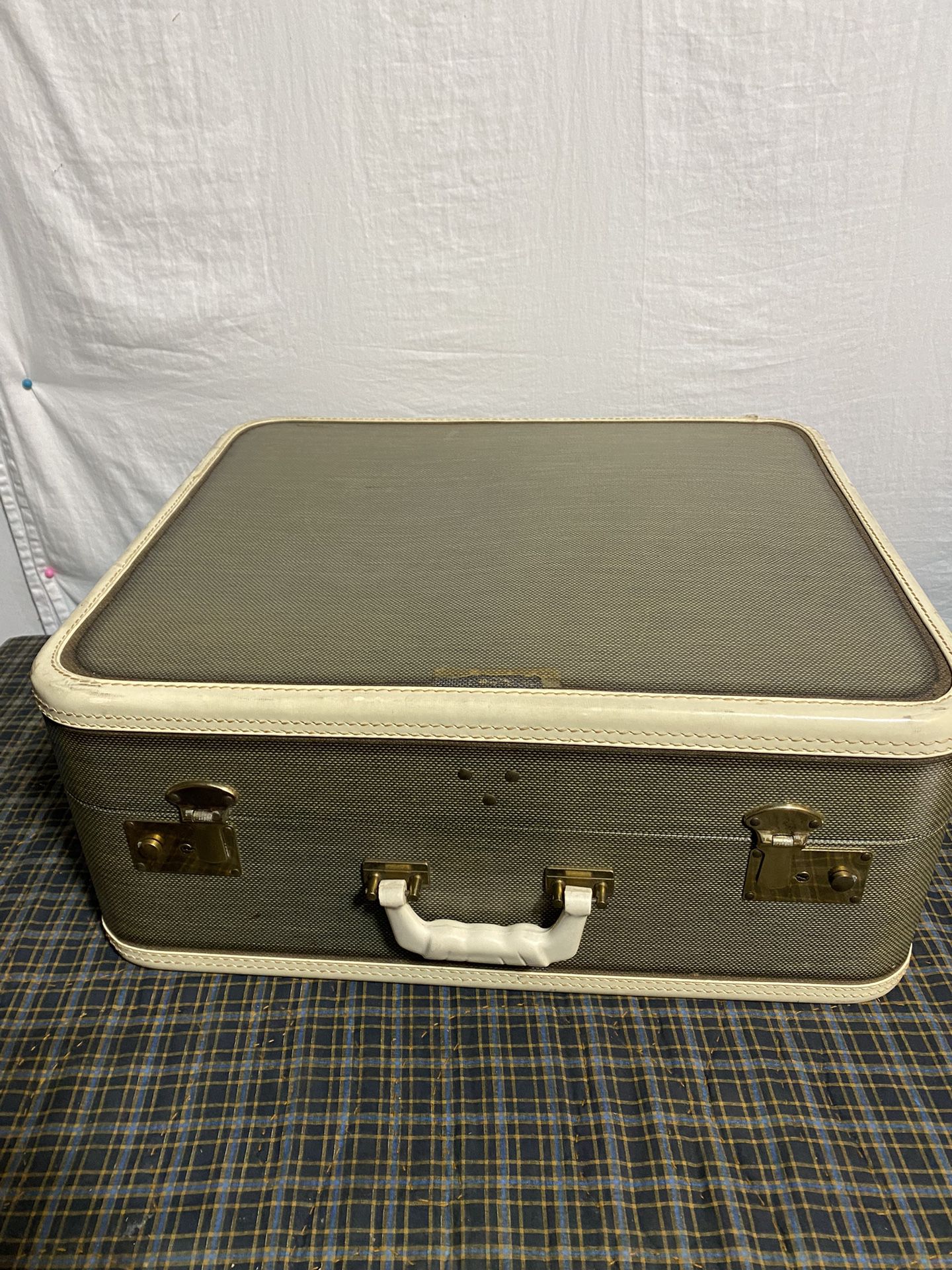 Vintage Luggage Suitcase 21x18x9
