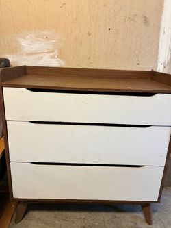 Mid-Century Modern 3-Drawer Dresser
