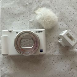 SONY ZV 1F VLOG CAMERA white