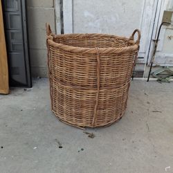 Wicker basket