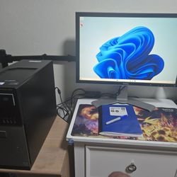 Computer + monitor!!