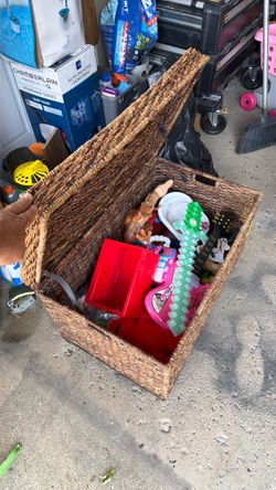 Large Woven Wicker Storage Basket with Lid