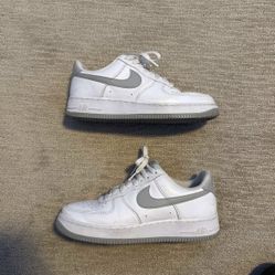Size 8.5 - Nike Air Force 1 '07 White Light Smoke Grey - Used No Box 🔥🔥🔥
