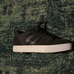 Heelys Size 7 Black Shoes