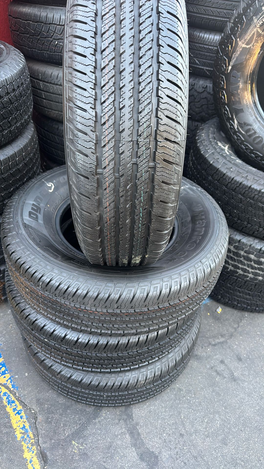 FOUR GOOD USED TIRES 245/75/16 HANKOOK $300 PRICE INCLUDE INSTALACIÓN AND BALANCE 