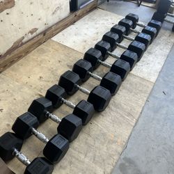 New pair of 25,30,45,50,55 and 60lb rubber dumbbells NEW IN BOX $530