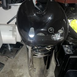 2 Shampoo Bowls With Chairs