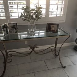 Furniture tables