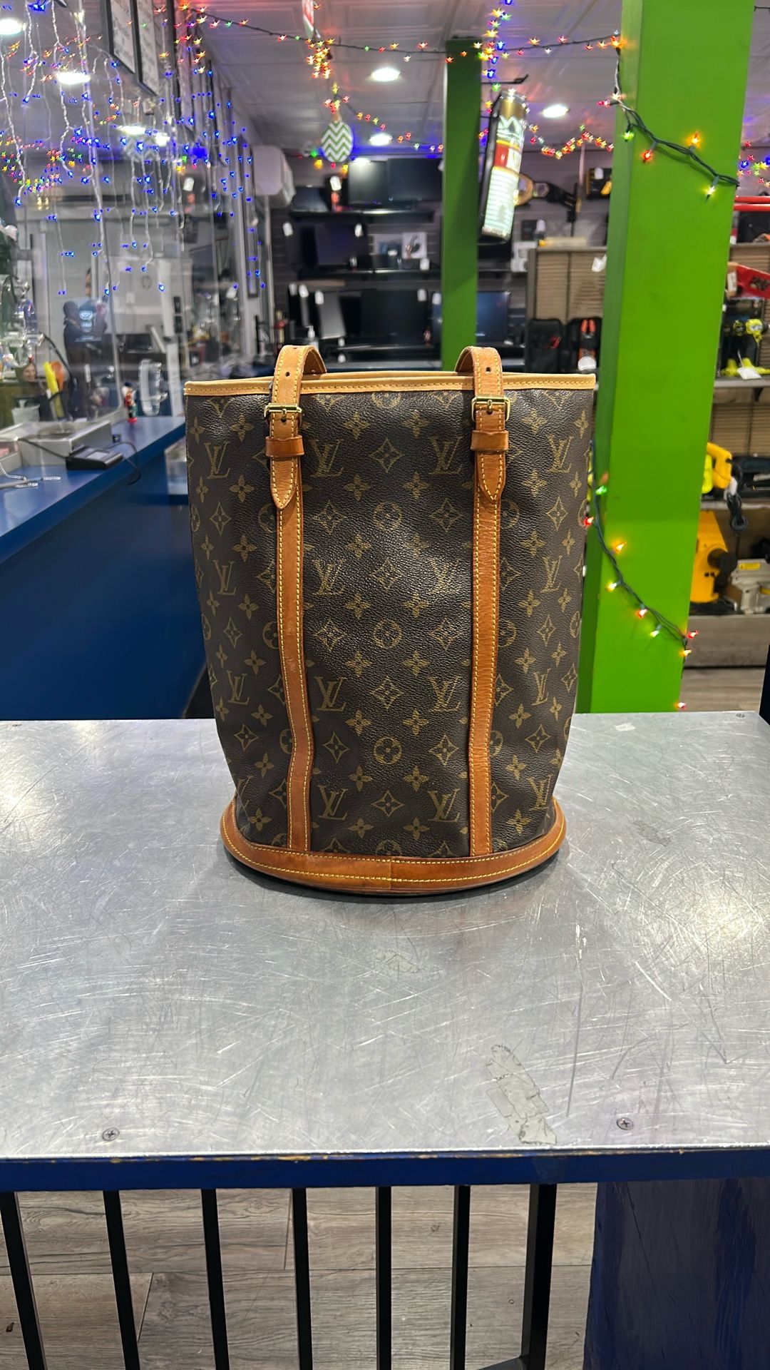 Louis Vuitton Bucket Tote