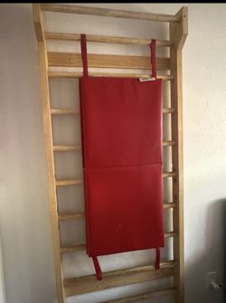 Stall Bar