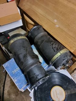 2000 Navigator rear air ride bags