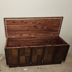 Mid Century Modern Lane Lane Cedar Chest