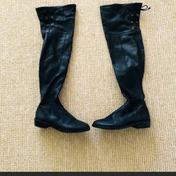 Women Black Vincecamuto Thigh High Lather Boots Size 4.
