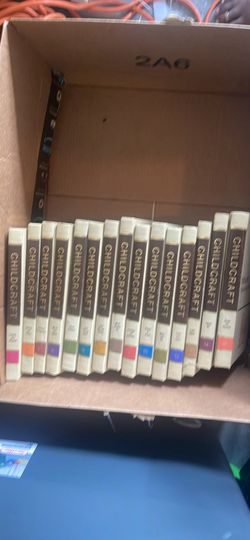 VinyageChildcraft 1972 kids books vol 1-15