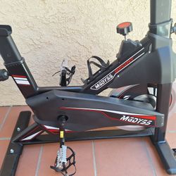 MGDYSS EXERCISE BIKE Sport Speed. Like New