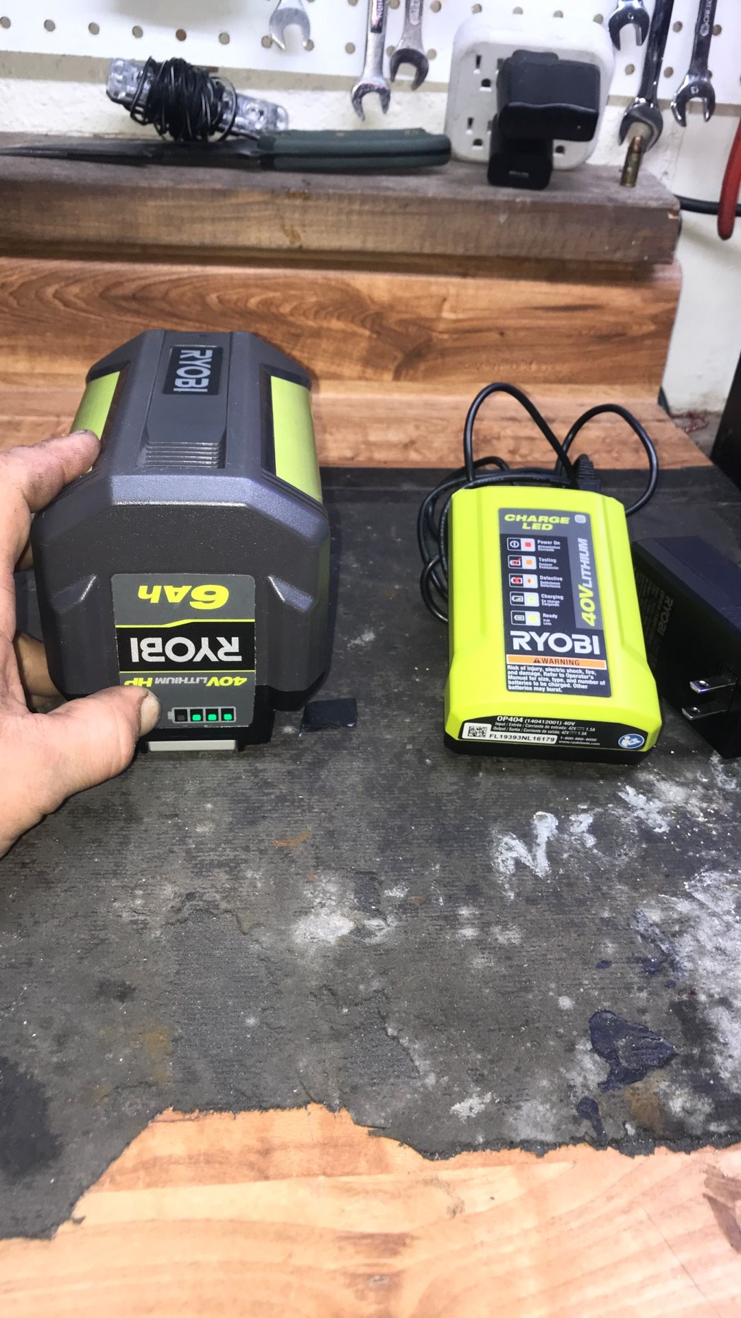 RYOBI Battery & Charger 40V