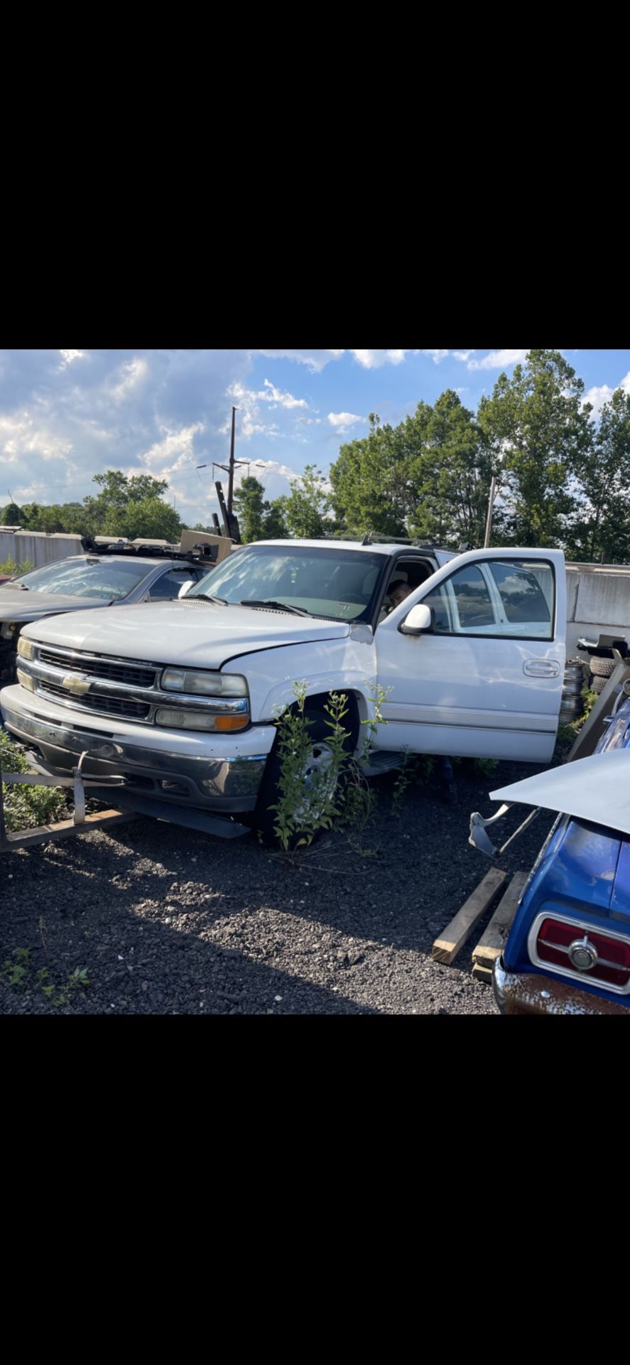 2006 Chevy Suburban Parts Only 