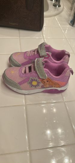 Disney Princess Kids Light-Up Sneakers size 10