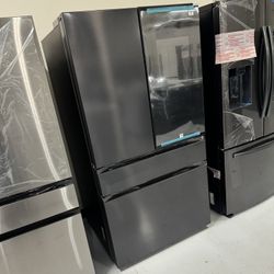New Bespoke Family Hub Fridge Matte Black Water Ice 