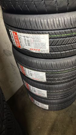 235/45/17 kumho tires