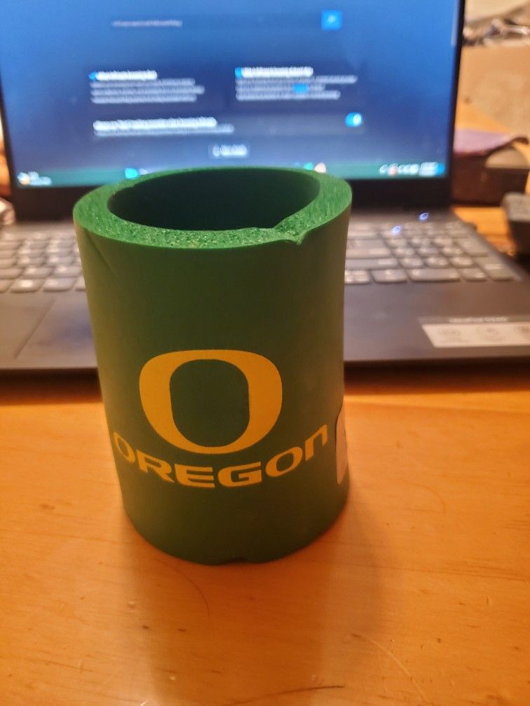 Oregon Ducks Foam Can Cooler