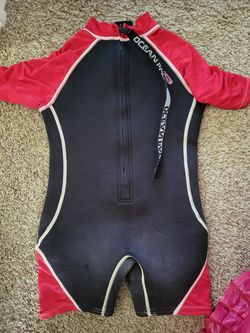kids wetsuit