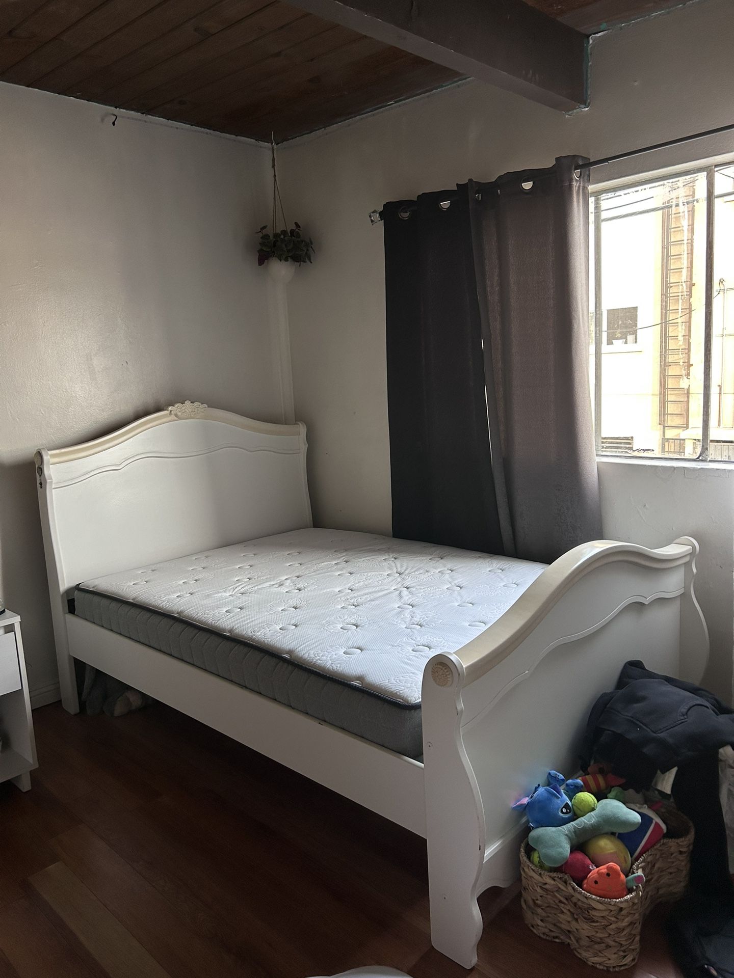 Bed Frame And Drawer Set