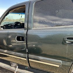 03 Chevy Tahoe Doors 