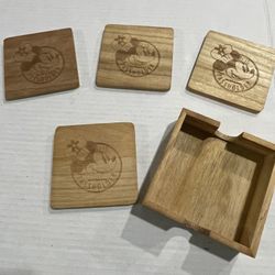 Disney Passholder Epcot Food & Wine 2019 Wood Chef Minnie Mouse Coaster Set Of 4