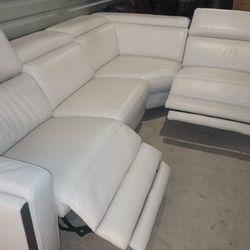 SECTIONAL 100% LEATHER RECLINER ELECTRIC ⚡ WHITE COLOR.. DELIVERY SERVICE AVAILABLE 🚚💥🚚