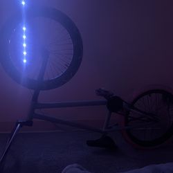 Bmx bicycle